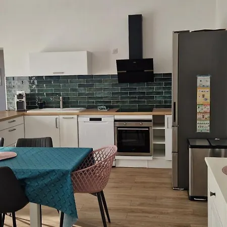La Jolie Pradelle Holiday home *