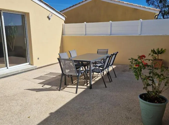 펜션 La Jolie Pradelle *